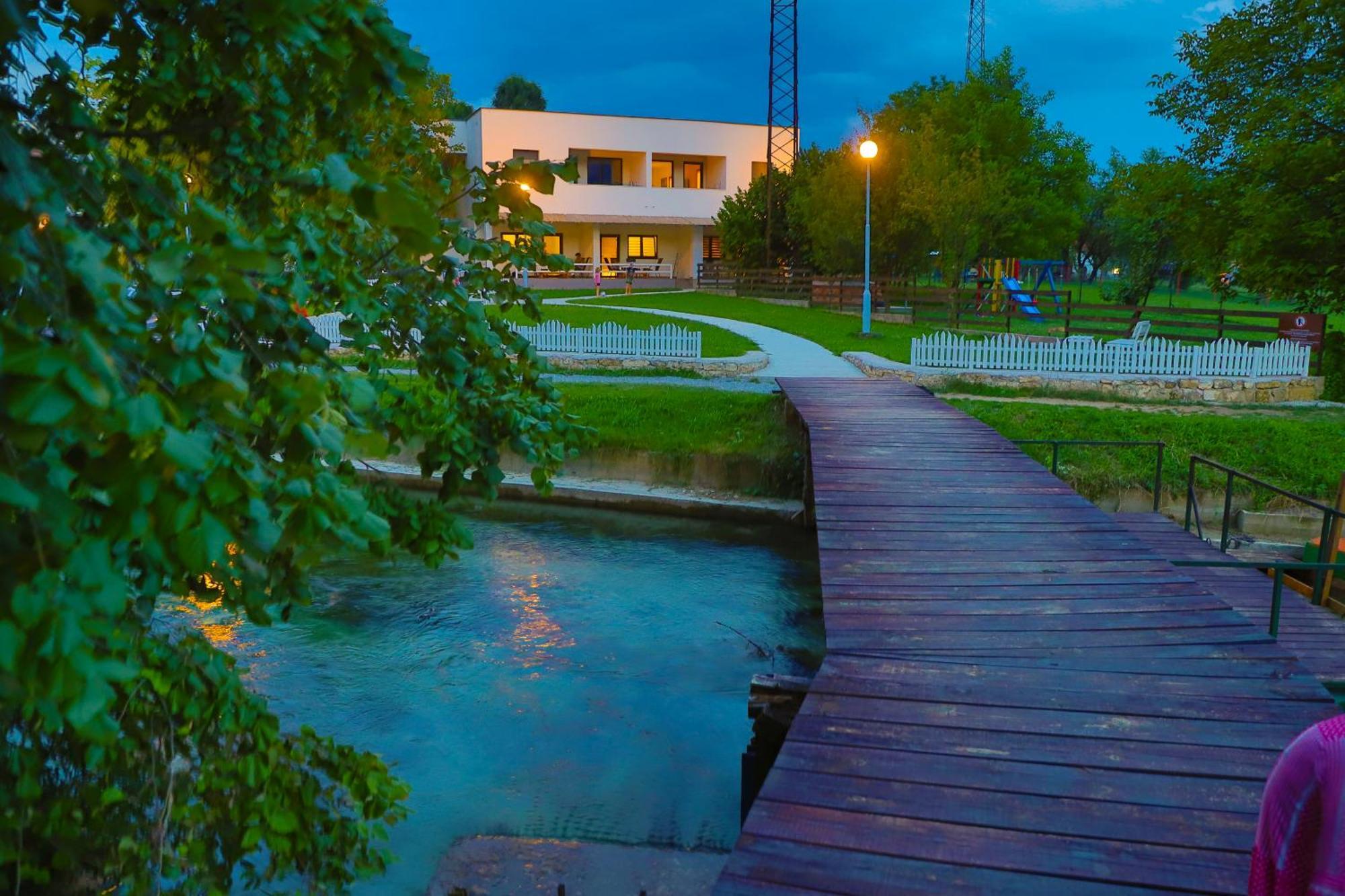 Bihać Holiday Homes Pozitiva מראה חיצוני תמונה